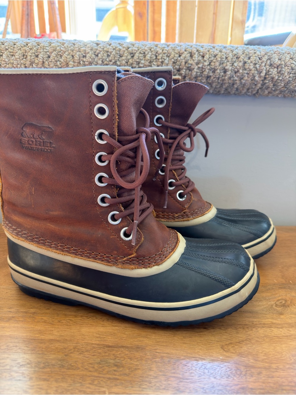 Women’s Sorel 1964 Premium Leather Waterproof Winter Boots - size 7
